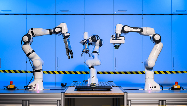 Fraunhofer IIS Dresden - Labor Robotik